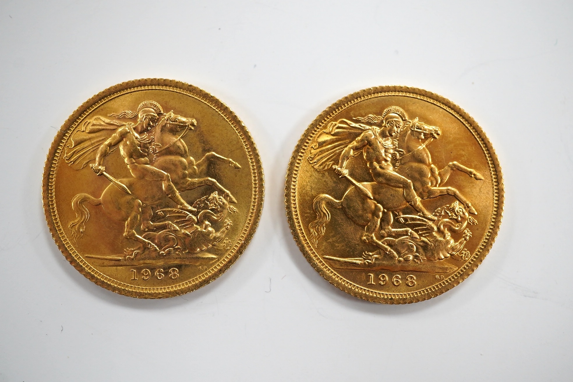 British gold coins, QEII, two 1968 sovereigns, BUNC